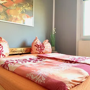 Whg./flat Am Grossen Garten In Apartament